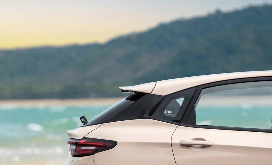 Faróis e lanternas em led com estilo marcante.